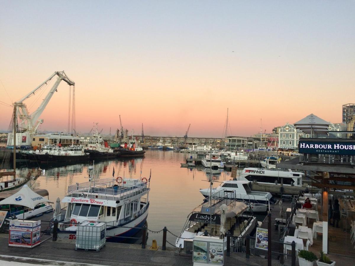 Dolphin Inn Guesthouse Cape Town Exterior foto