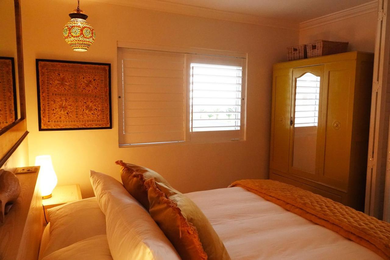 Dolphin Inn Guesthouse Cape Town Exterior foto