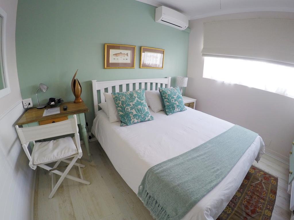 Dolphin Inn Guesthouse Cape Town Exterior foto